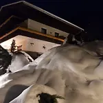 Karlsdorfer Hof 2* 塞博登