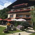 Hotel Karlsdorfer Hof 2*
