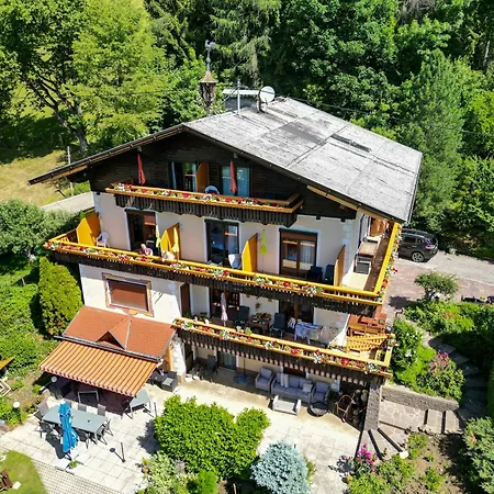 Karlsdorfer Hof ホテル 2*