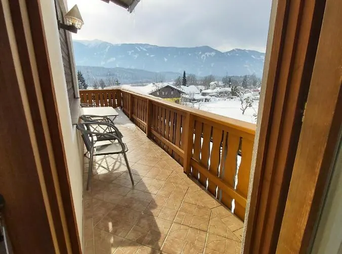 Karlsdorfer Hof Szálloda